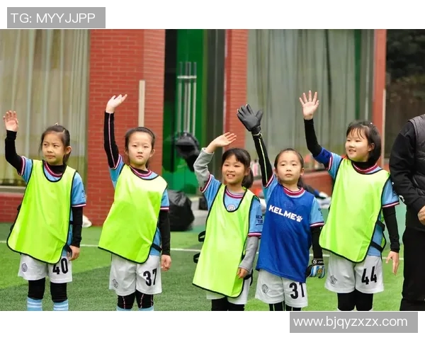 最萌足球明星排行榜揭晓谁是你心目中的可爱之星